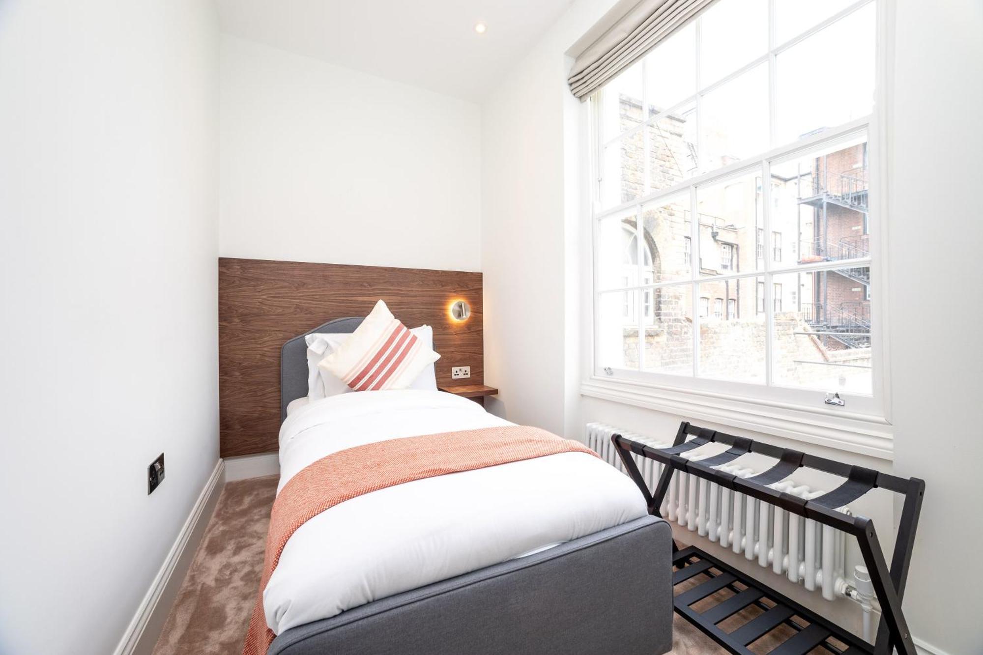3 Bedroom Flat With Terrace In Central London Ngoại thất bức ảnh